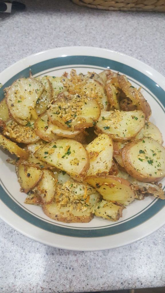 ROASTED GARLIC BUTTER PARMESAN POTATOES Miss Cooker