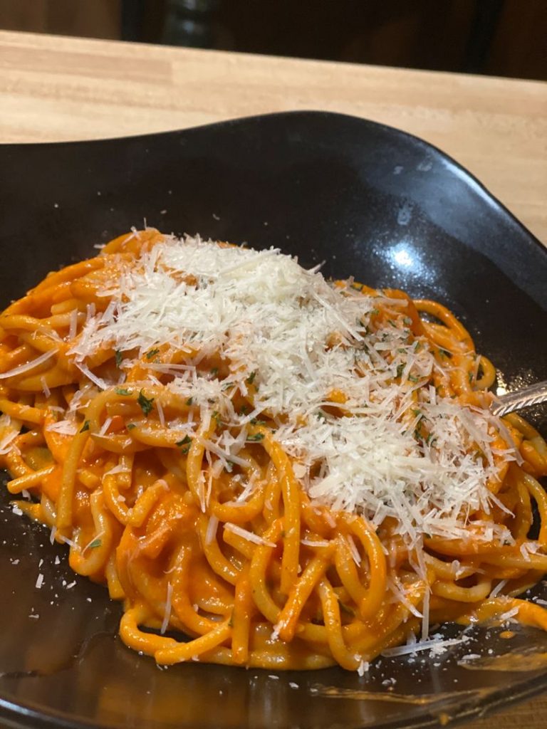 PASTA WITH TOMATO CREAM SAUCE – Miss Cooker
